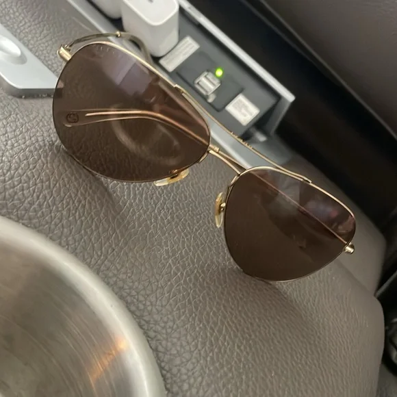Gucci sunglasses vintage authentic great shape - Picture 8 of 8
